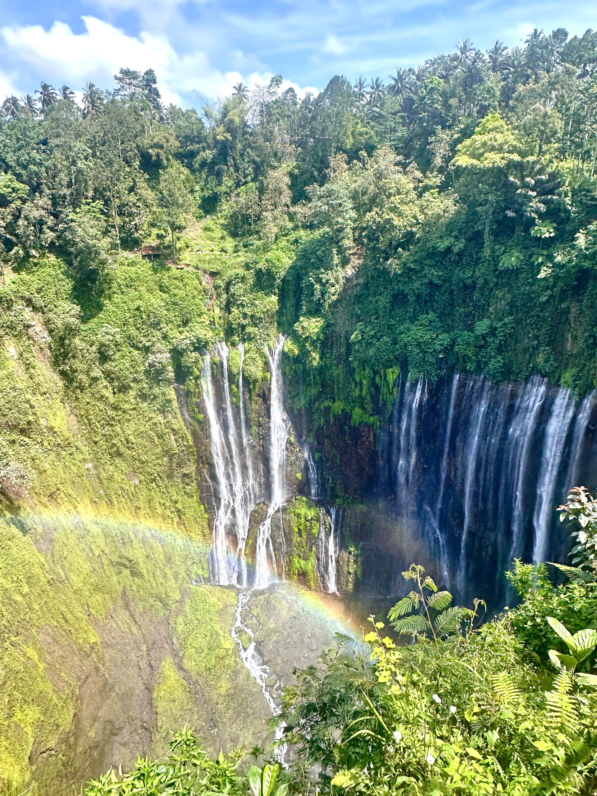 Đắm mình trước kiệt tác Tumpak Sewu